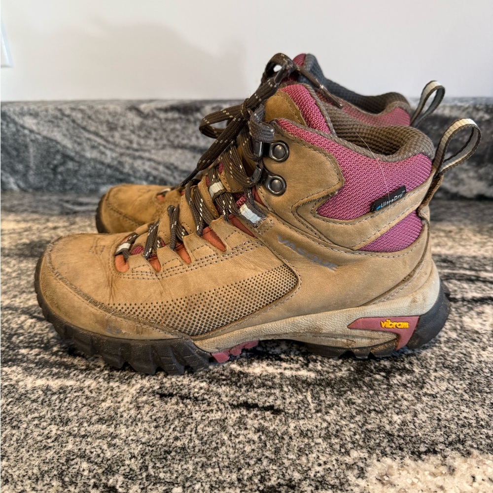 Vasque Hiking Boots Talus Trek Ultradry